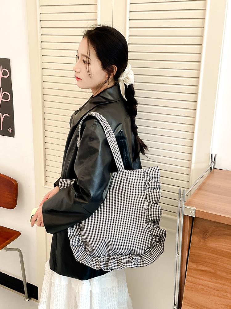 Fresh Checkered Ruffle One-Shoulder Lace Backpack: Cute Korean Style Tote for Daily Commute and Students
