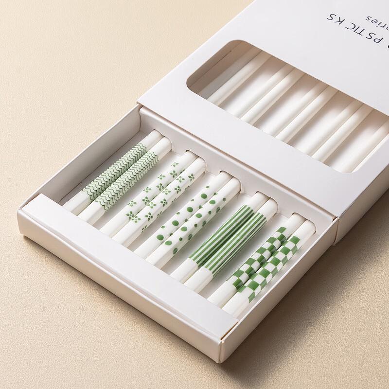 Ru Han Cartoon Ceramic Chopsticks