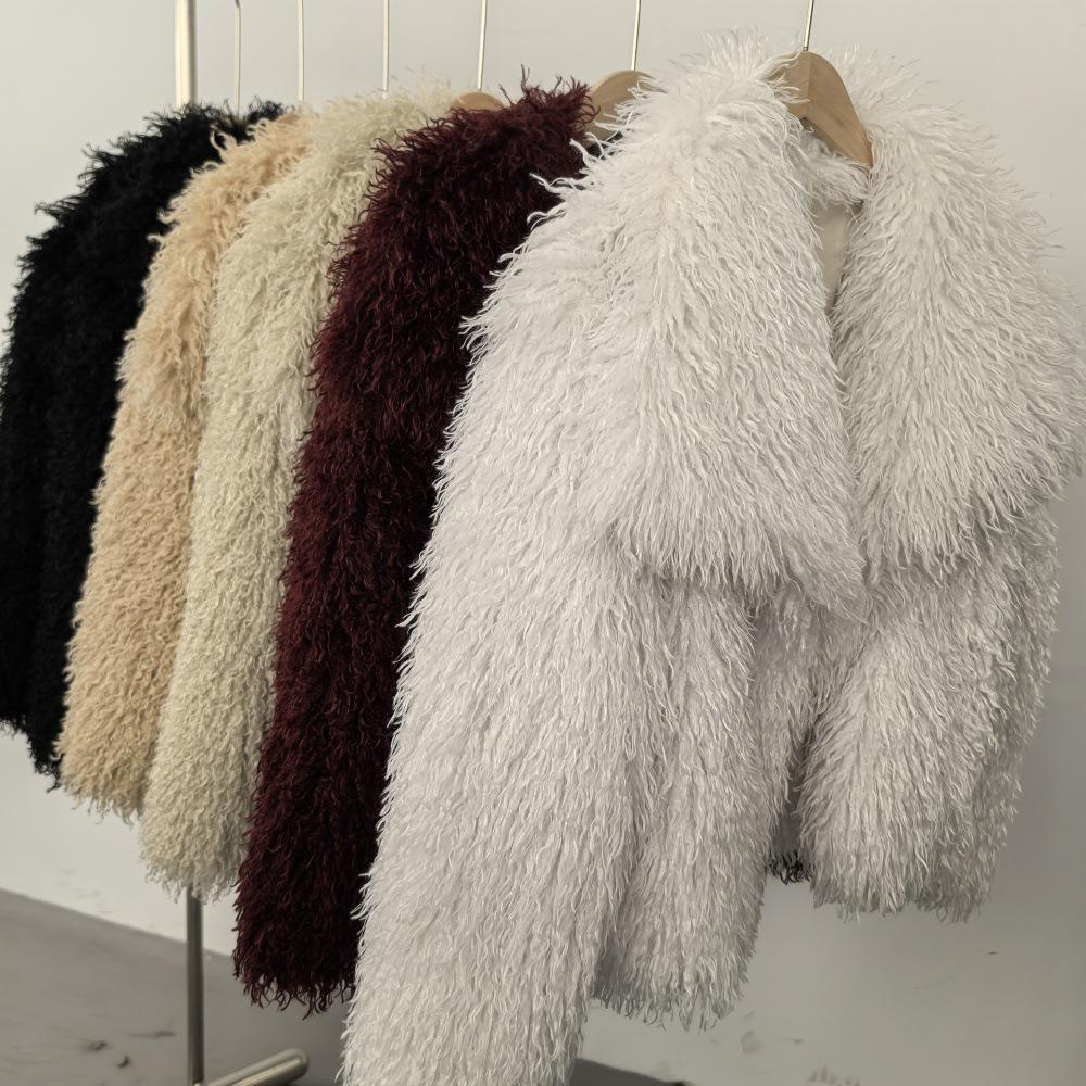 Damen Winter Kunstpelzmantel mit großem Revers - Imitation Waschbärfell