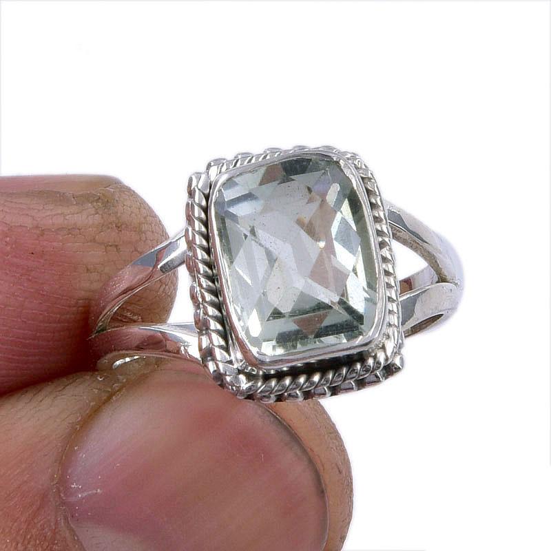 

Подарочное кольцо из чистого серебра 925 пробы с натуральным зеленым аметистом S.5.5 y8A29