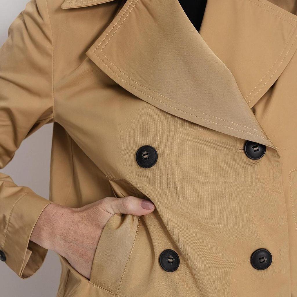 Jesień 2024 Damski Europejski i Amerykański Jednolity Kolor Wyszczuplający Krótki Trencz z Klapami