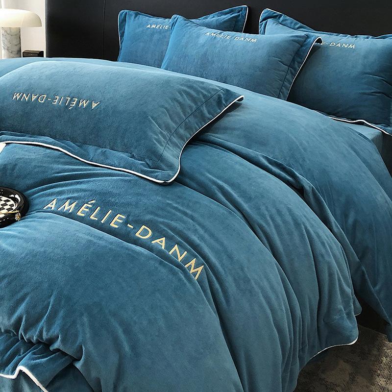 Class A baby velvet four-piece set baby velvet solid color embroidered milk velvet bed three-piece set flannel sheet quilt cover duvet cover