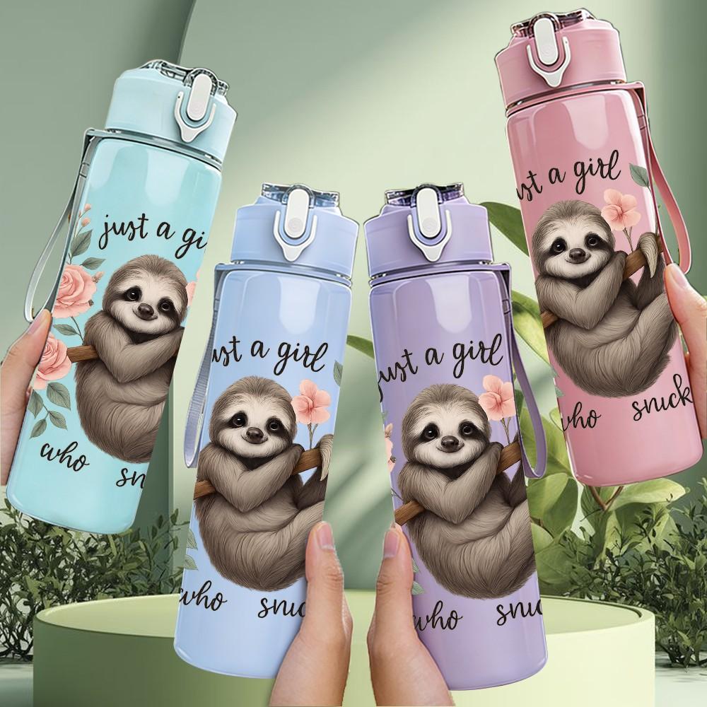 1PC Sloth Holding Flower Print 750ml Color Plastic Sports Water Bottle Leakproof Flip Straw Lid Suitable for Sports Office Home Use