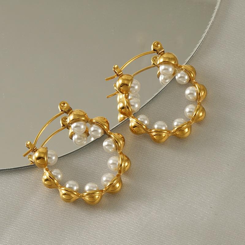 New 18k stainless steel gold earrings, ring pearl temperament trendy round buckle earrings.