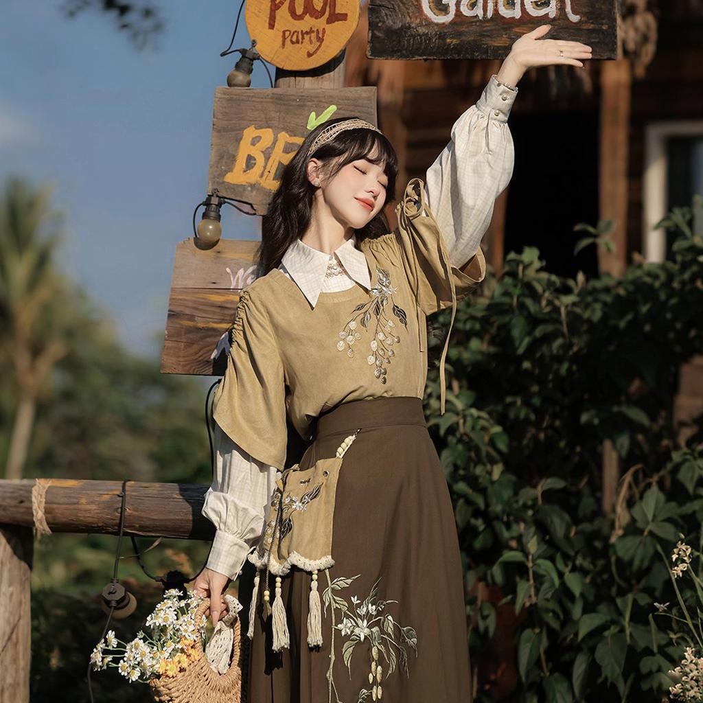 Yi Meng Ge Hanfu Women's Yellow Outerwear and Skirt Set, New Chinese Style 9684