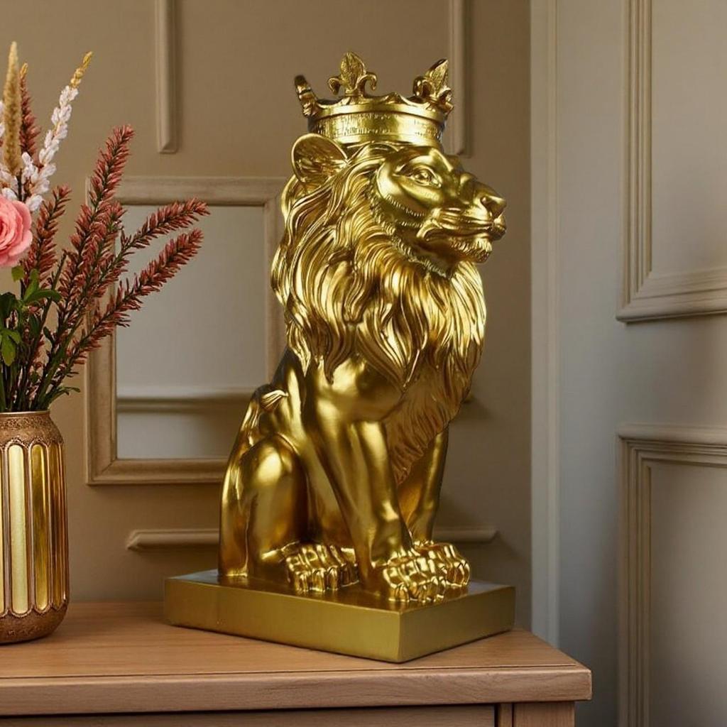 Crown Lion Handmade Resin Ornament: Creative Living Room or Bedside Gift Decoration.