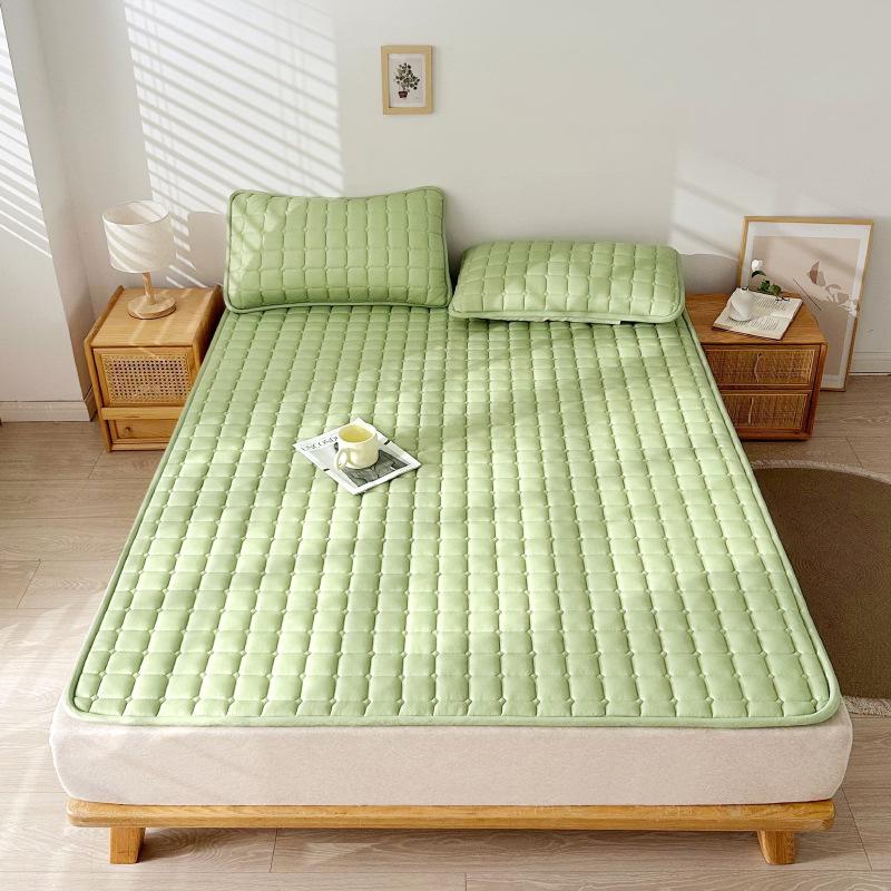 Vier Jahreszeiten Universal Matratzenauflage: Weiche, rutschfeste Unterlage für Wohnheim, Hotel und Zuhause - Einzel- oder Doppel-Schutzunterlage