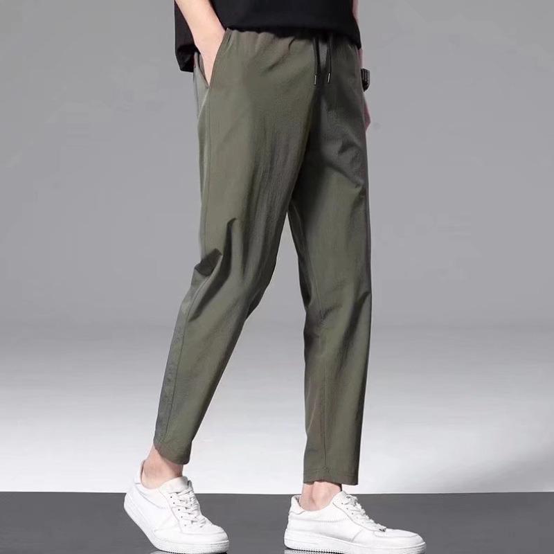 Pantaloni da Uomo Estivi Trendy in Seta Ghiaccio Asciugatura Rapida Elasticizzati Slim Fit a Nove Punti Casual Dritti.