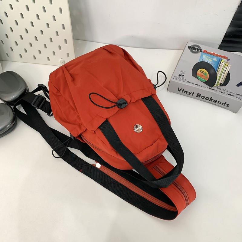 

Backpack Men s and Women s Multifunctional Breast Bag Lightweight Nylon Cloth Bag One Shoulder High Value Work Commuter Messenger Bag красный
