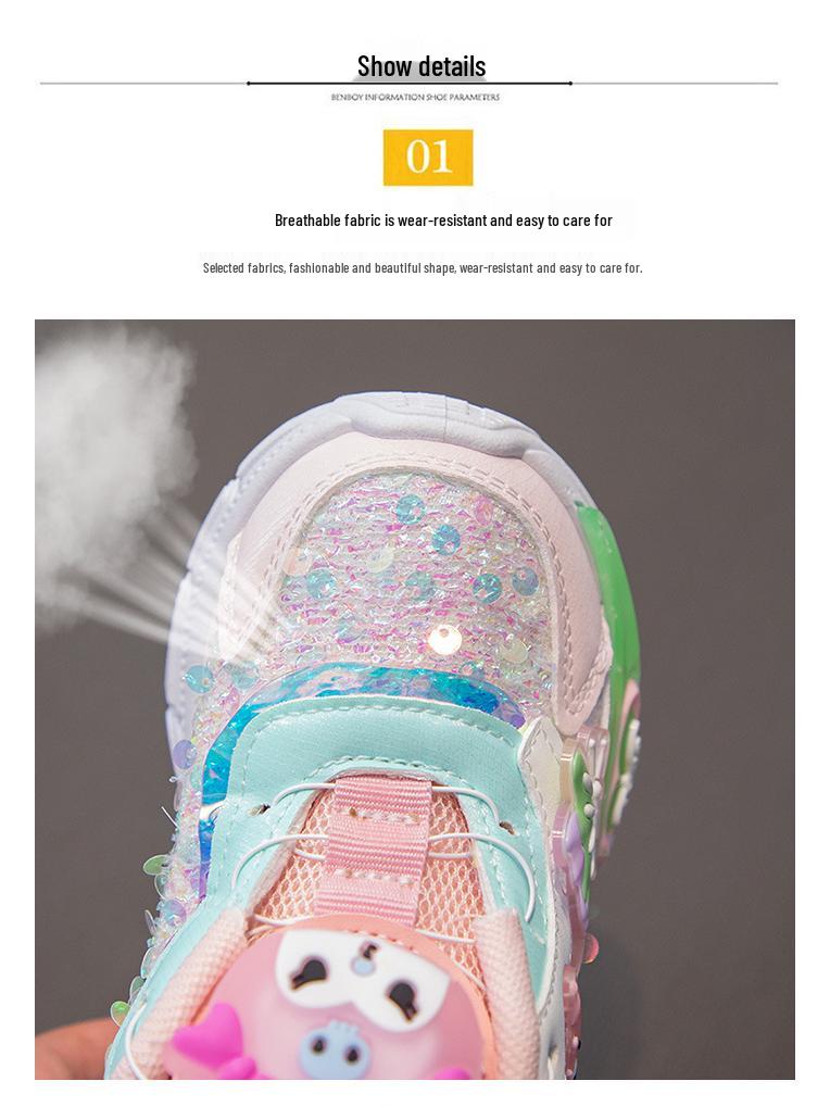 Girls' Cartoon Kuromi Light-Up Sneakers with Soft Sole (2024 Autumn)