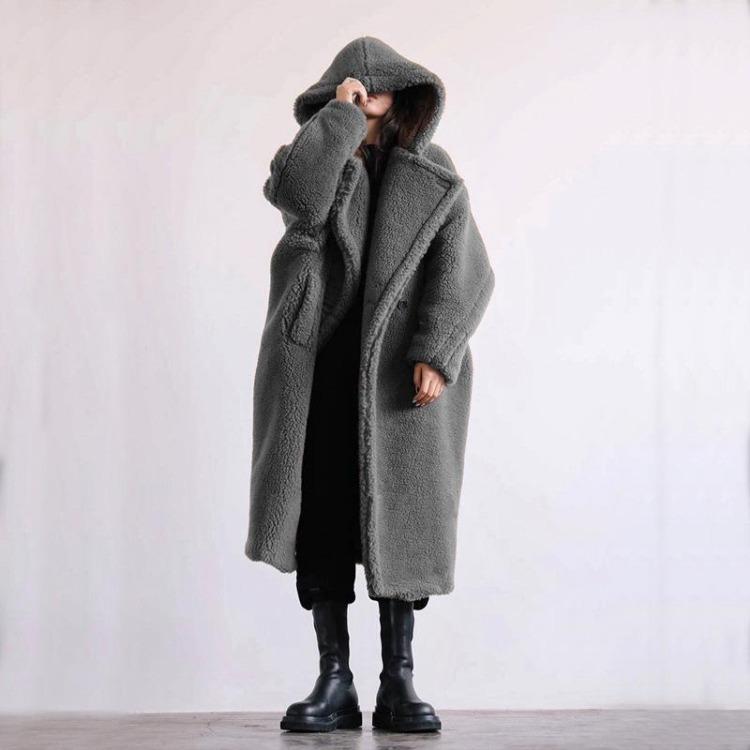 New Women`s Winter Faux Fur Coat