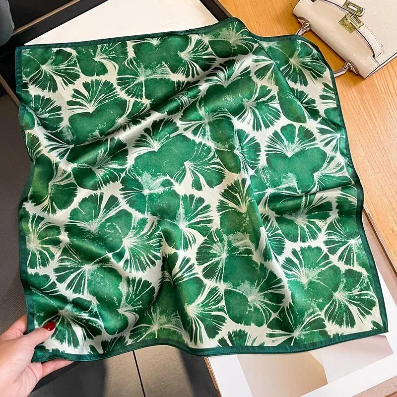 Nature Silk Neck Scarves Lady Foulard Lovely Strawberry Print Real Silk Square Scarf for Women Bag Ribbon Hairband Kerchief