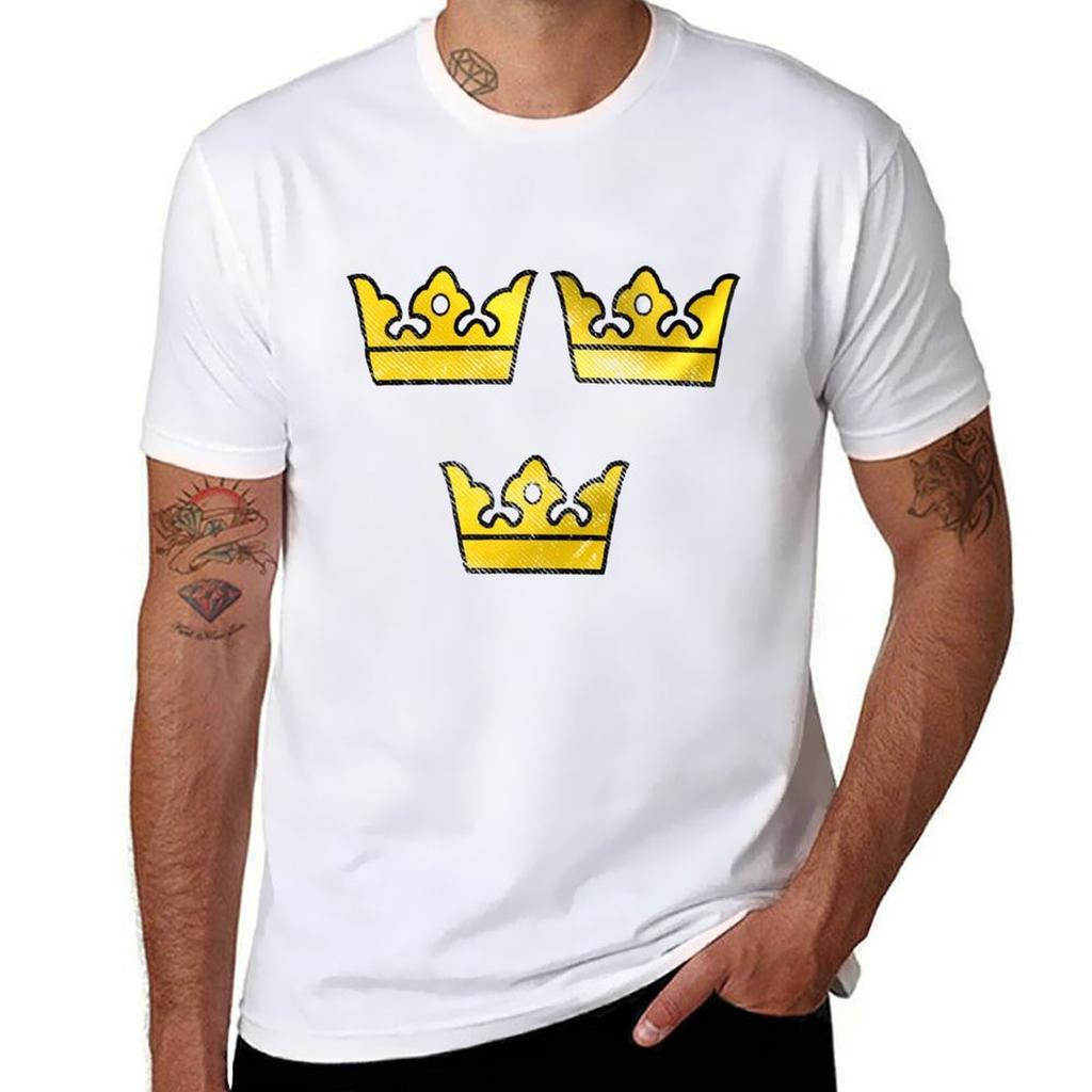 3 Three Crowns Tre Kronor of Sweden Swedish Coat of Arms Distressed T-Shirt t shirt man casual T-Shirt