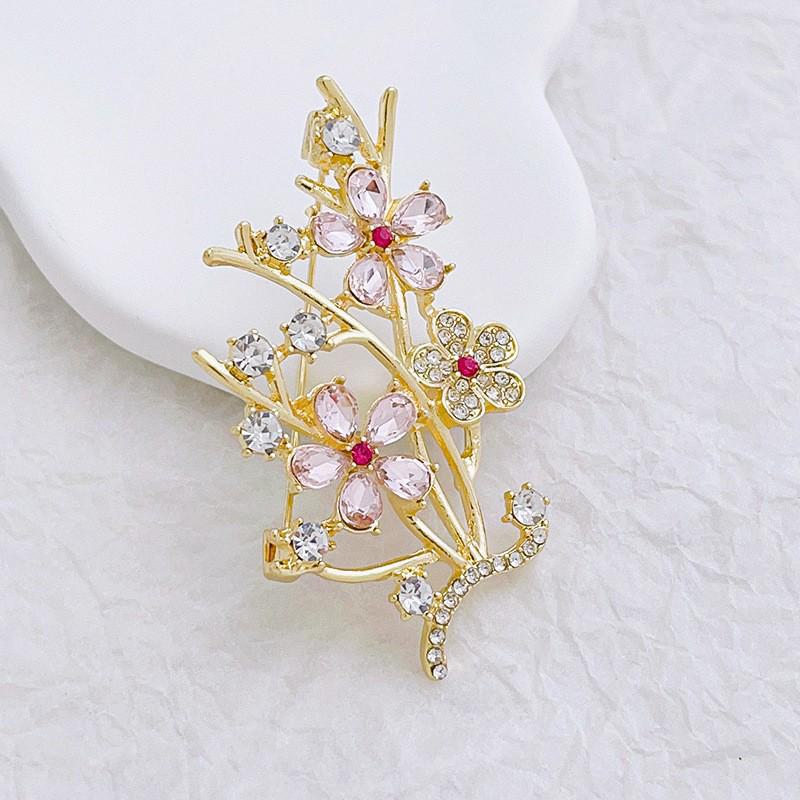 High-End Pearl & Rhinestone Butterfly Brooch for Women's Fashion Suits and Scarves