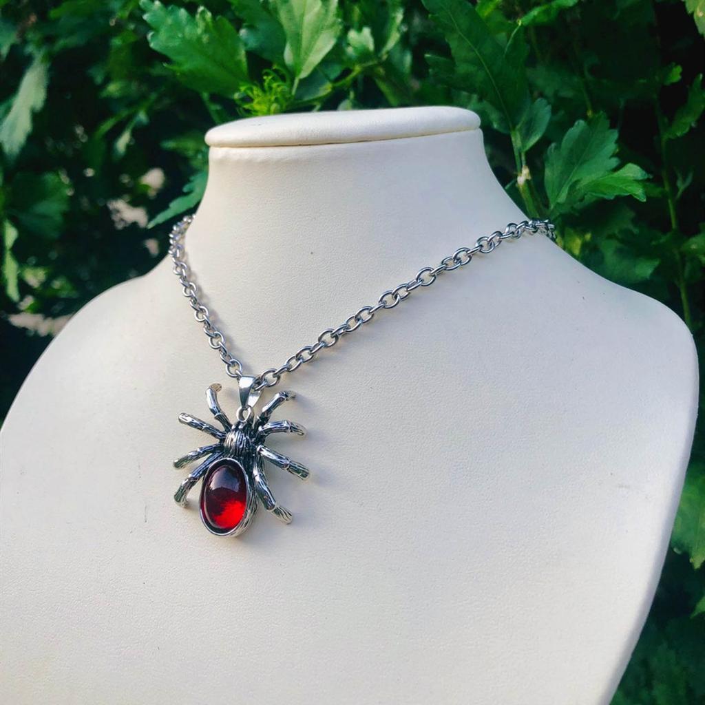 Fashion Crystal Spider Pendant Necklace Y2K Metal Chain Statement Choker Necklace for Women Men Club Punk Jewelry
