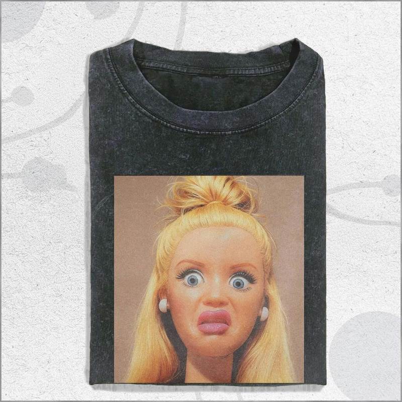 Vintage Vybledlé Šokové Panenkové Tričko, Surrealistické Tričko s Obličejem Panenky, Ironic Statement Tričko Letní Pánské a Dámské Tričko Top