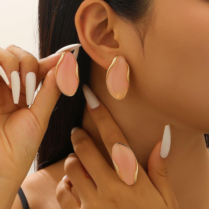 VIVILADY Geometric Charming Irregular Maillard Resin Retro Stud Earrings for Women Fashion Jewelry Wearable for Party