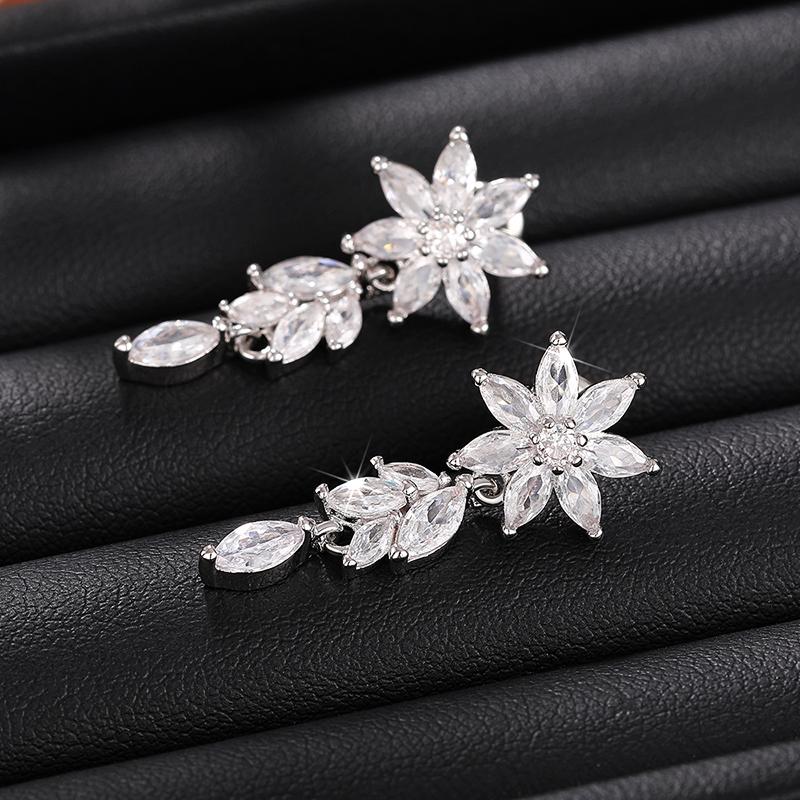 Huitan Exquisite Drop Earrings for Engagement Lady Silver Color Brilliant Zirconia Accessories Delicate Wedding Gift