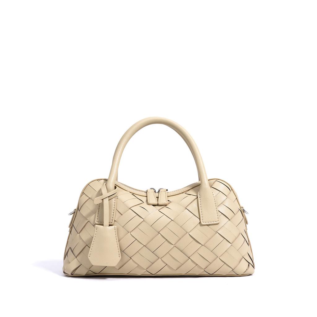 2025 Single Shoulder Bowling Leather Women's Bag New Hand Woven Underarm Bag Commuter Large Capacity Crossbody Bag