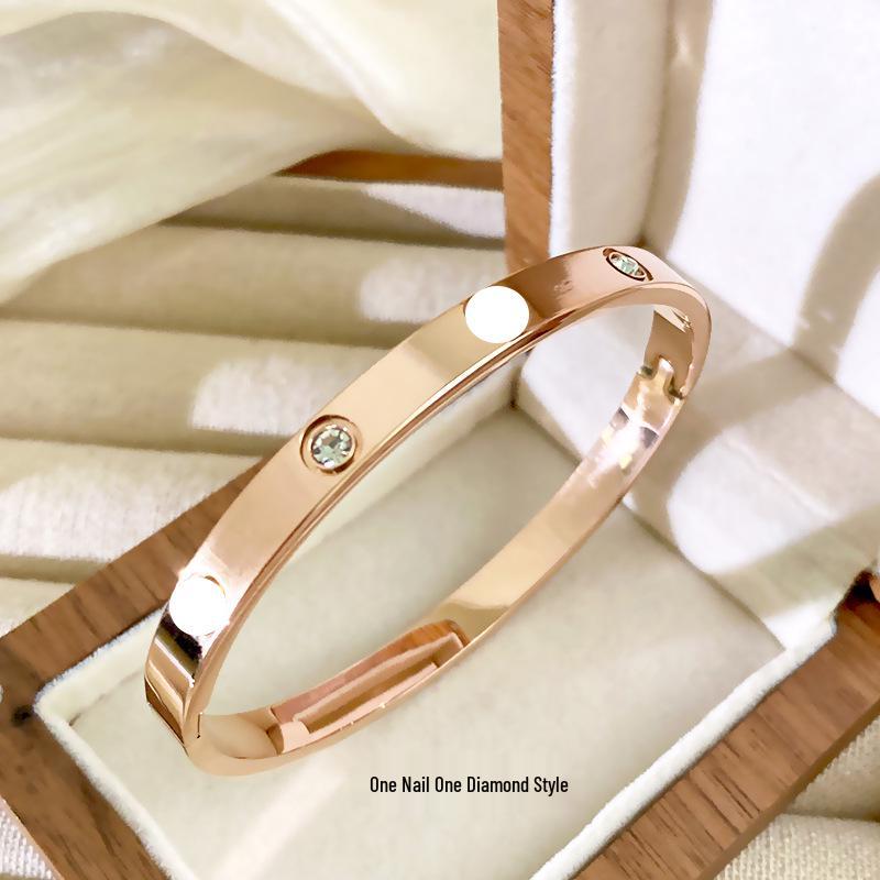 Women's Starry Sky Titanium Steel Bracelet: Fashionable, Simple, Diamond-Studded Nail Bangle, High-End Versatile Jewelry