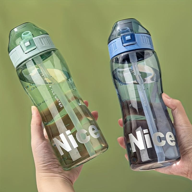 

Portable Sports Plastic Cup with a Straw for Students, Suitable for High Temperatures in Summer. 580ML зелёный