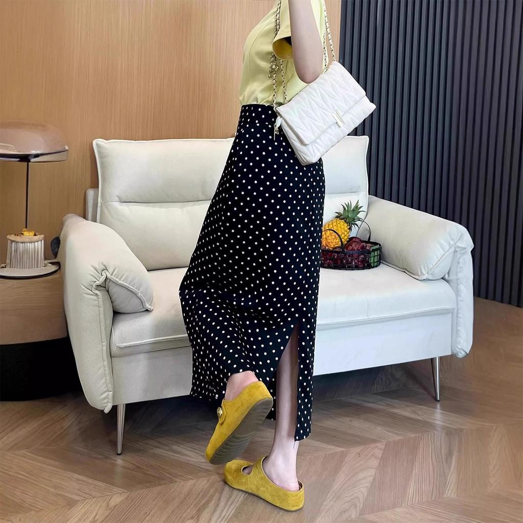 Women's Plus Size High Waist Black Polka Dot A-Line Skirt with Slit – Autumn Style for Pear Shapes
