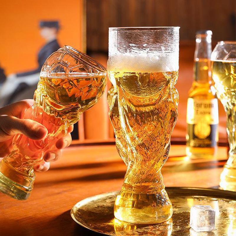 Football Trophy Shaped Beer Cup Heat-Resistant Glass Beer Mug For Bar Fans Family Gatherings Bar Pub Party Fan Gifts Drinkware
