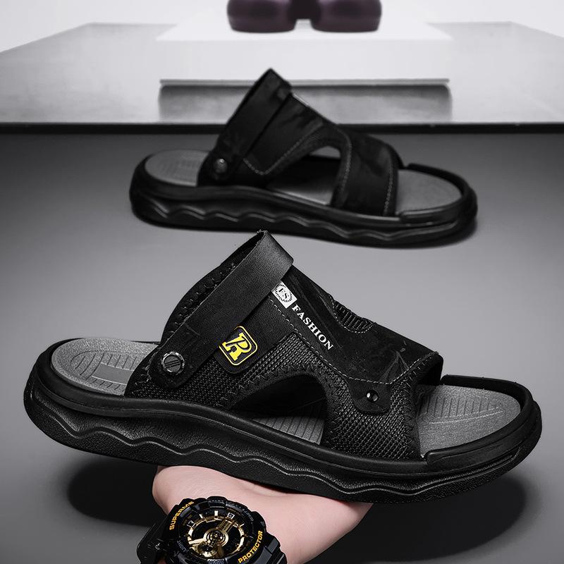 Sandals Summer New 2025 Fashion Versatile Thick Bottom Step On Shit Feeling Comfortable Cool Slippers Outdoor Casual Two Wear Slippers