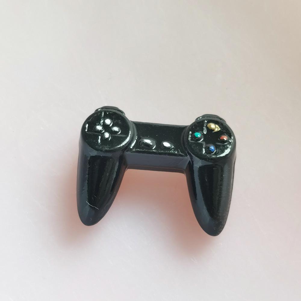 Game Accessories Pocket Game Controller Model Doll House Electronic Controller Model Pet Figure