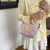 2026 Colorblock Crossbody-Tasche: Stilvolle, vielseitige, kleine quadratische Tasche für Damen aus strapazierfähigem Nylonstoff