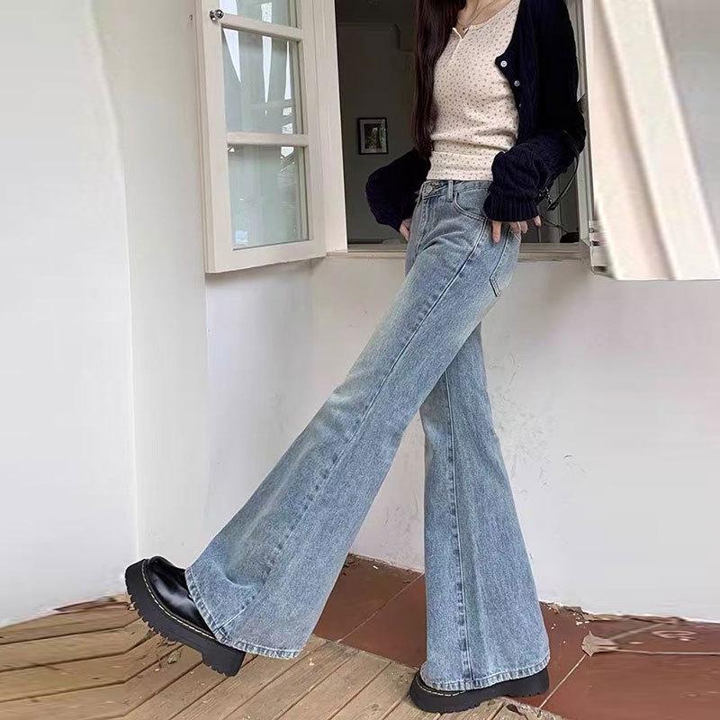 

Plus Size Women s Light Blue Low-Waist Flare Jeans - Slimming Wide-Leg Design L светло-синий