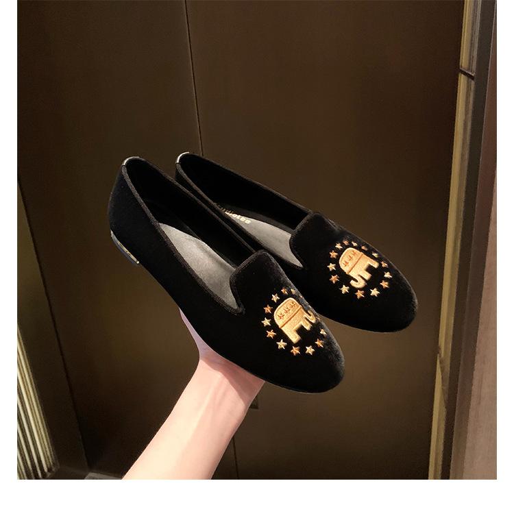 

Версия из овчины виноградная мать тот же стиль французская старая мечта~ Французские изысканные вышитые бархатные лоферы низкий толстый каблук одинарная обувь 40