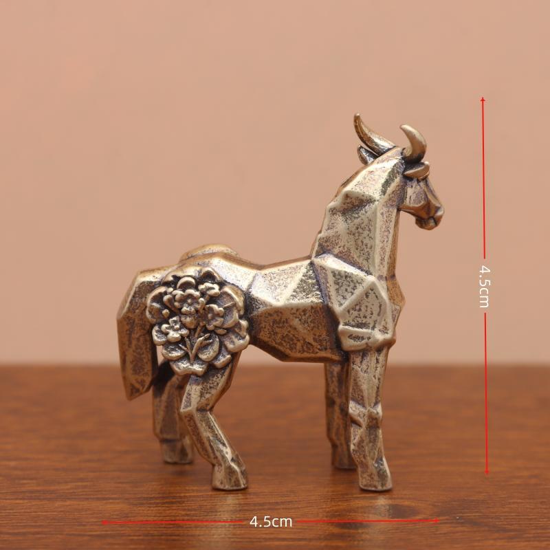 Mini Brass Geometric Horse Figurine Exquisite Flower Carving For Home Office Decor Art Collection