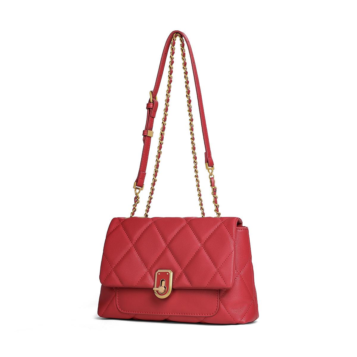 

Bag Women s 2025 New Crossbody Bag Underarm Bag Premium Versatile Shoulder Chain Bag Leather Women s Bag Luggage красный