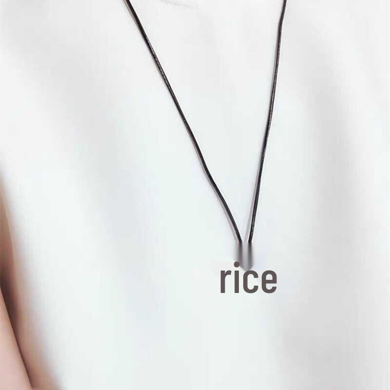 Flourishing Flowers: Fun Flower Leather Cord Necklace - Korean Chic, Versatile, and Stylish Accessory for Women