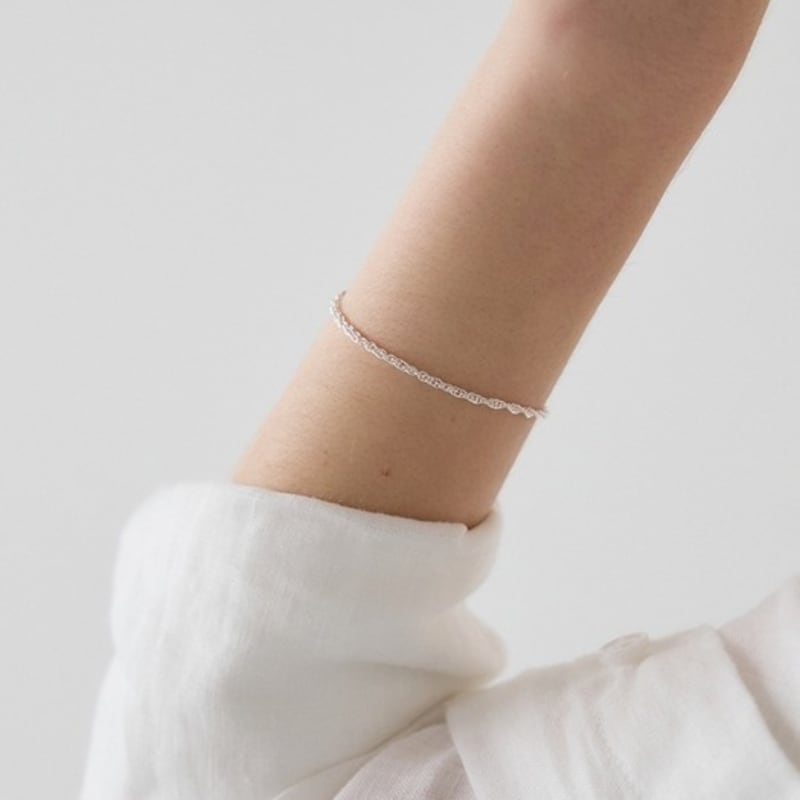 aphrose glimmer essential chain bracelet