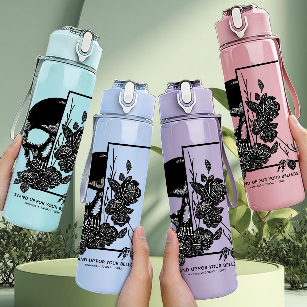 1PC Skull Soldier Monochrome Art 750ml Color Plastic Sports Water Bottle Leakproof Flip Straw Lid Suitable for Sports Office Home Use