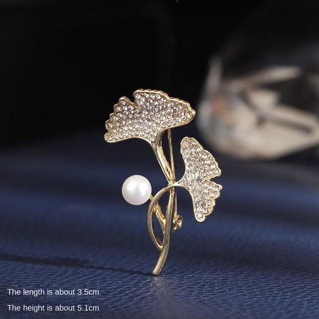 Broche papillon en perles, petit parfum haut de gamme, exquis, luxueux, tempérament élégant, nouvelle tendance 2023