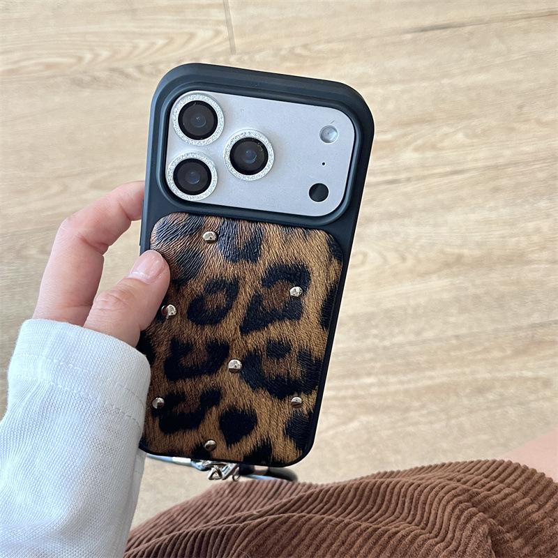 Luxury Leopard Print Rivet Leather Case for iPhone 17/16 Pro Max/15/14 iPhone 15 Pro