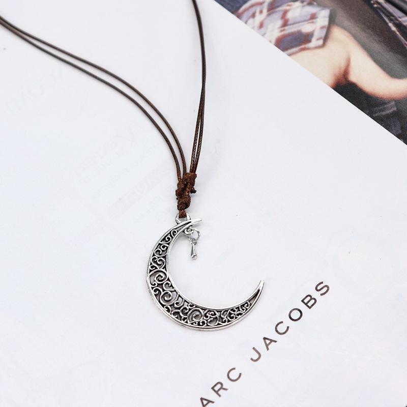 

Retro small fresh Mori minimalist necklace, ethnic style antler pendant, couple versatile long sweater chain accessories