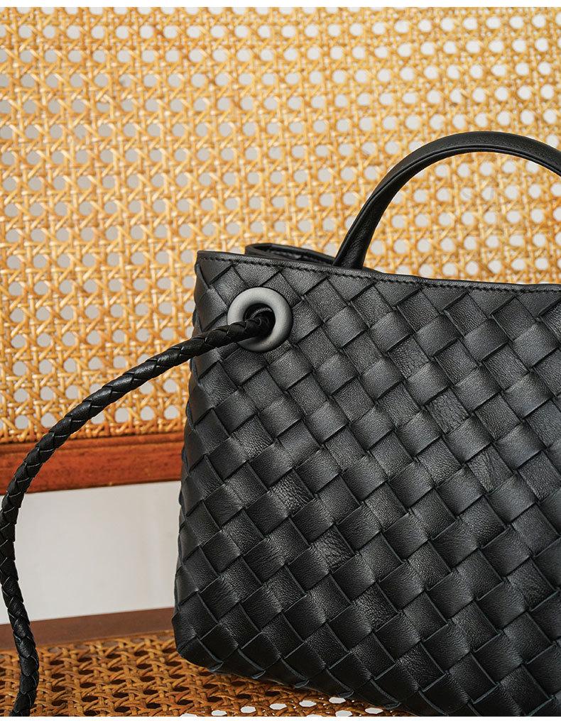 Retro-Tragetasche aus echtem Leder mit Metallknoten – Umhängetasche mit großem Fassungsvermögen