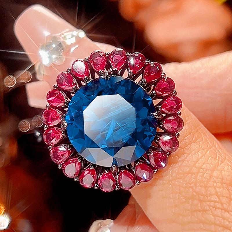 Autumn and winter new Huabi jewelry copper bottom gold-plated simulation blue spinel advanced sense black gold set main stone 16-10m