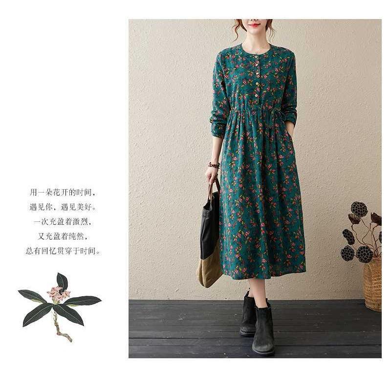 Neues bedrucktes Kleid im Ethno-Stil mit Rundhalsausschnitt und langen Ärmeln, locker