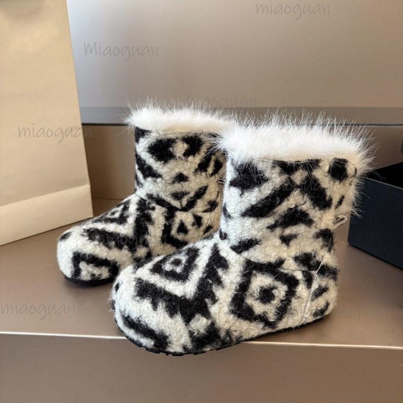 Autumn Winter Fur Snow Boots Comfortable Round Toe Height Increasing Short Boots Size 35-40 Female Cozy Warm Shoes Botas Mujer
