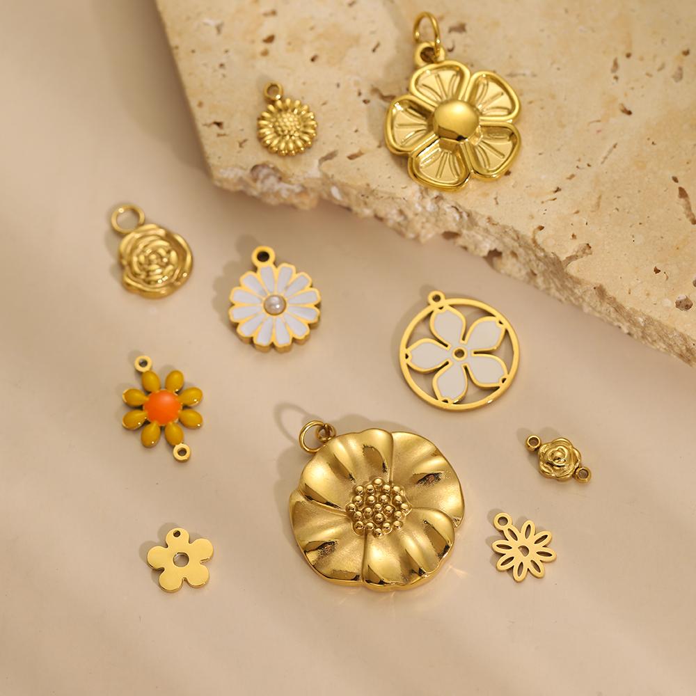 3PCS/LOT CARLIDANA Gold Plated Daisy Flower Pendants, Waterproof Stainless Steel Charms for DIY Necklace Jewelry