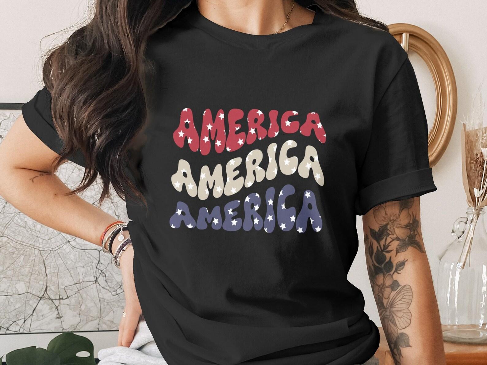 Groovy America T-Shirt, Retro Patriotic USA Tee, Vintage 4th of July Shirt, Star Spangled American Pride Top for Independence Day M