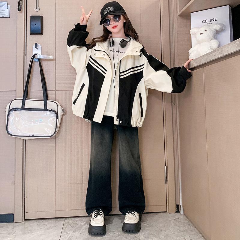 

Модная девичья куртка на флисовой подкладке Весна/Осень 2024 140 cm