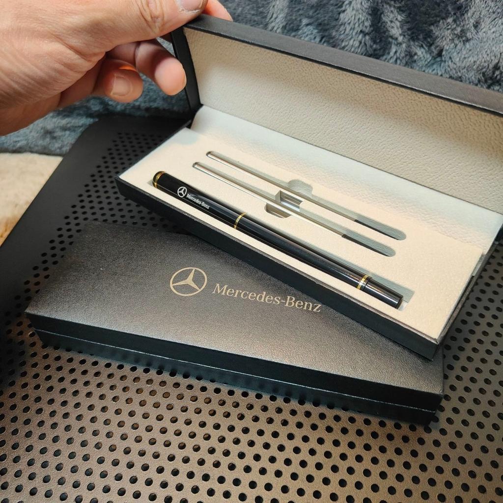 GLC GLB Gåvbox Förpackning Lyxiga Metallkulspetspennor Signaturpennor Biltillbehör För Mercedes Benz AMG W206 W204 W205 W212 W