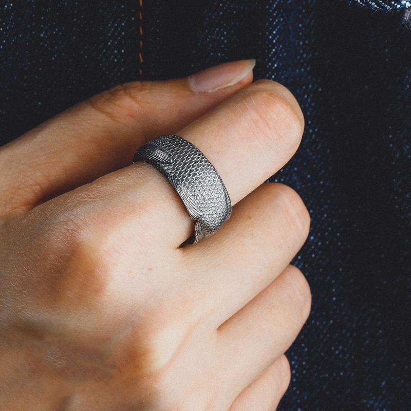 Chiba Gold-Plated Silver Fish-Shaped Adjustable Ring - Retro Fashion for Men