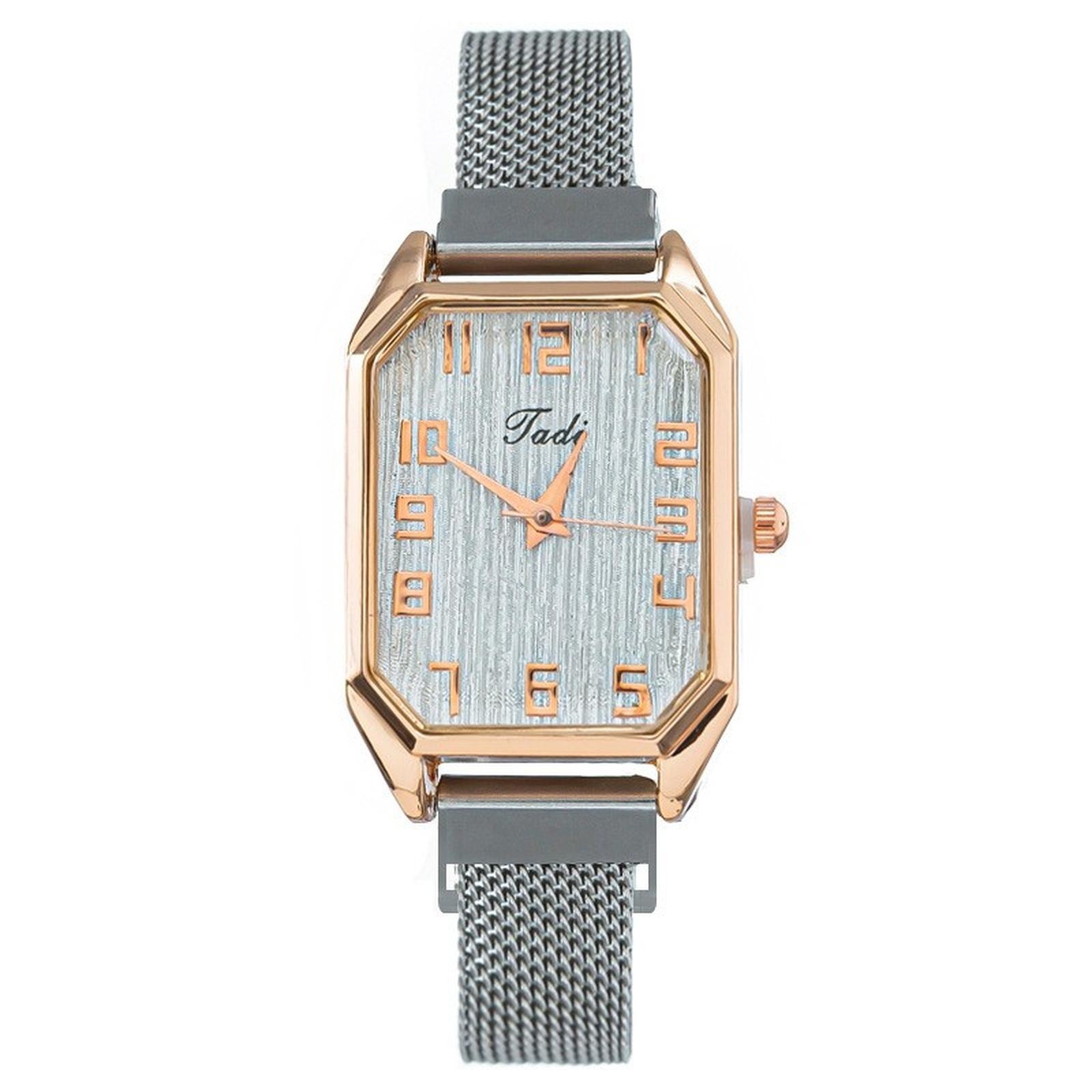 

Women Fashion Leather Watch One Size